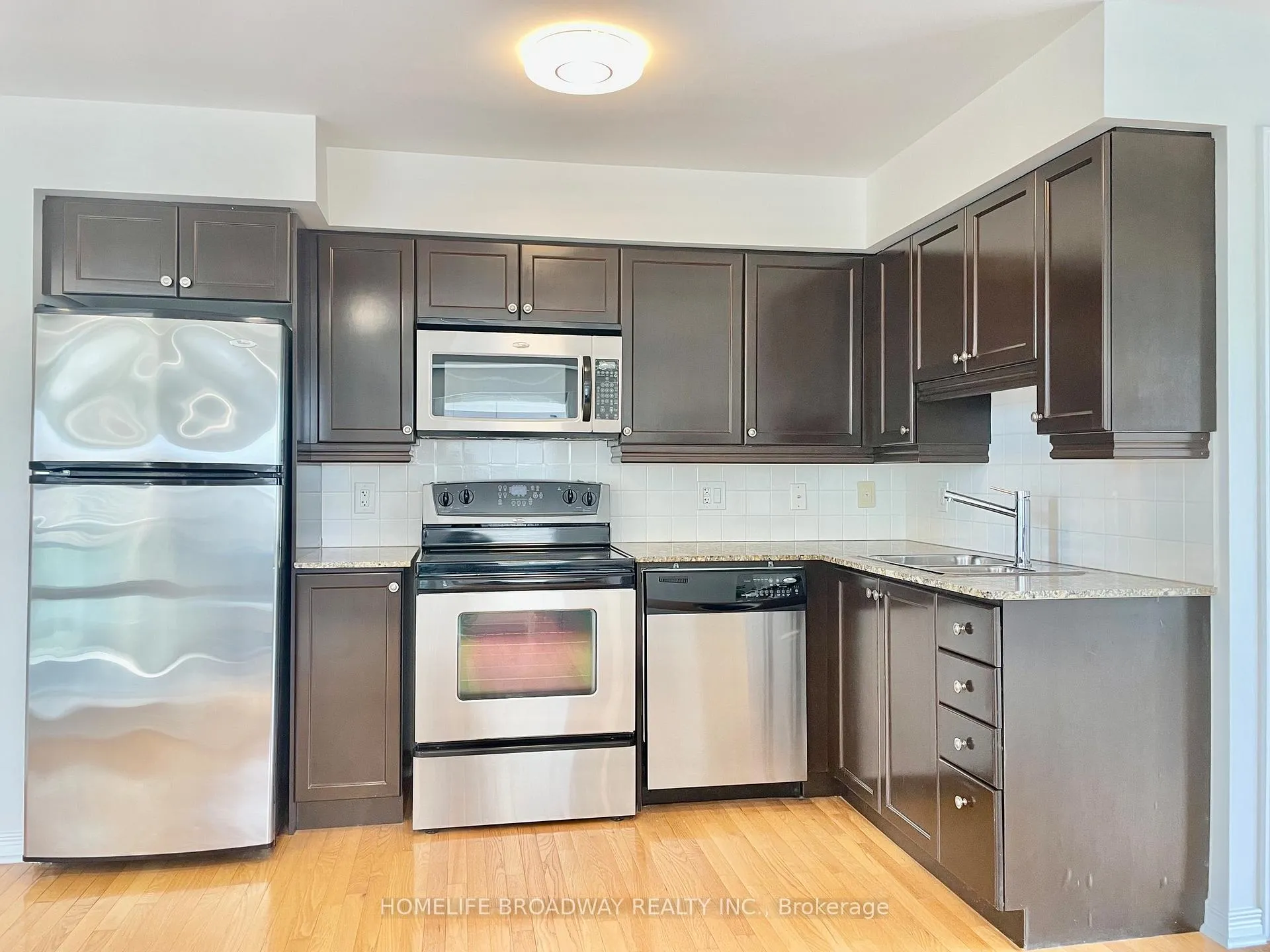 Photo 3 of Unit 715, 736 Spadina Avenue, Toronto, University — HOMEH