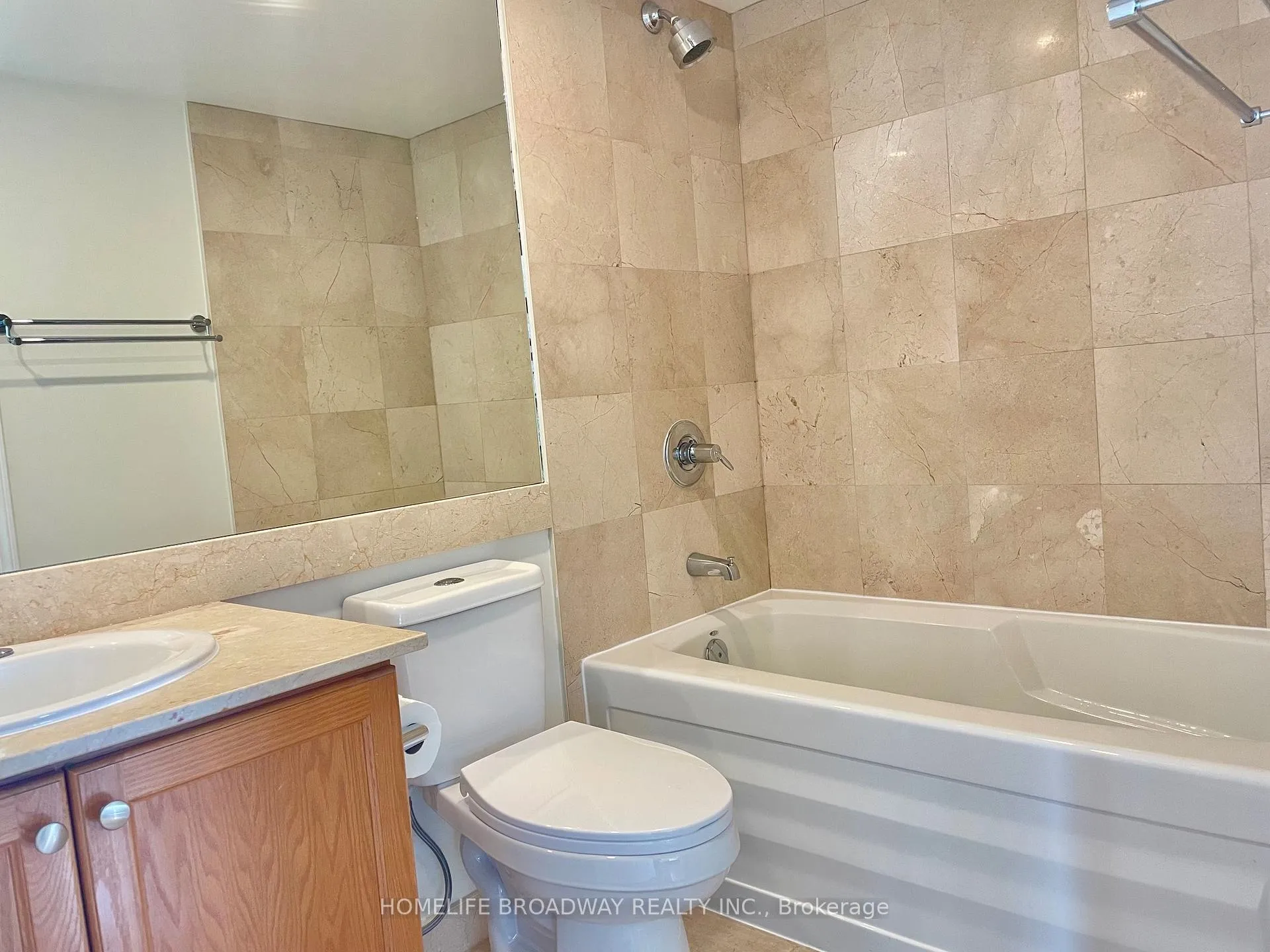 Photo 7 of Unit 715, 736 Spadina Avenue, Toronto, University — HOMEH
