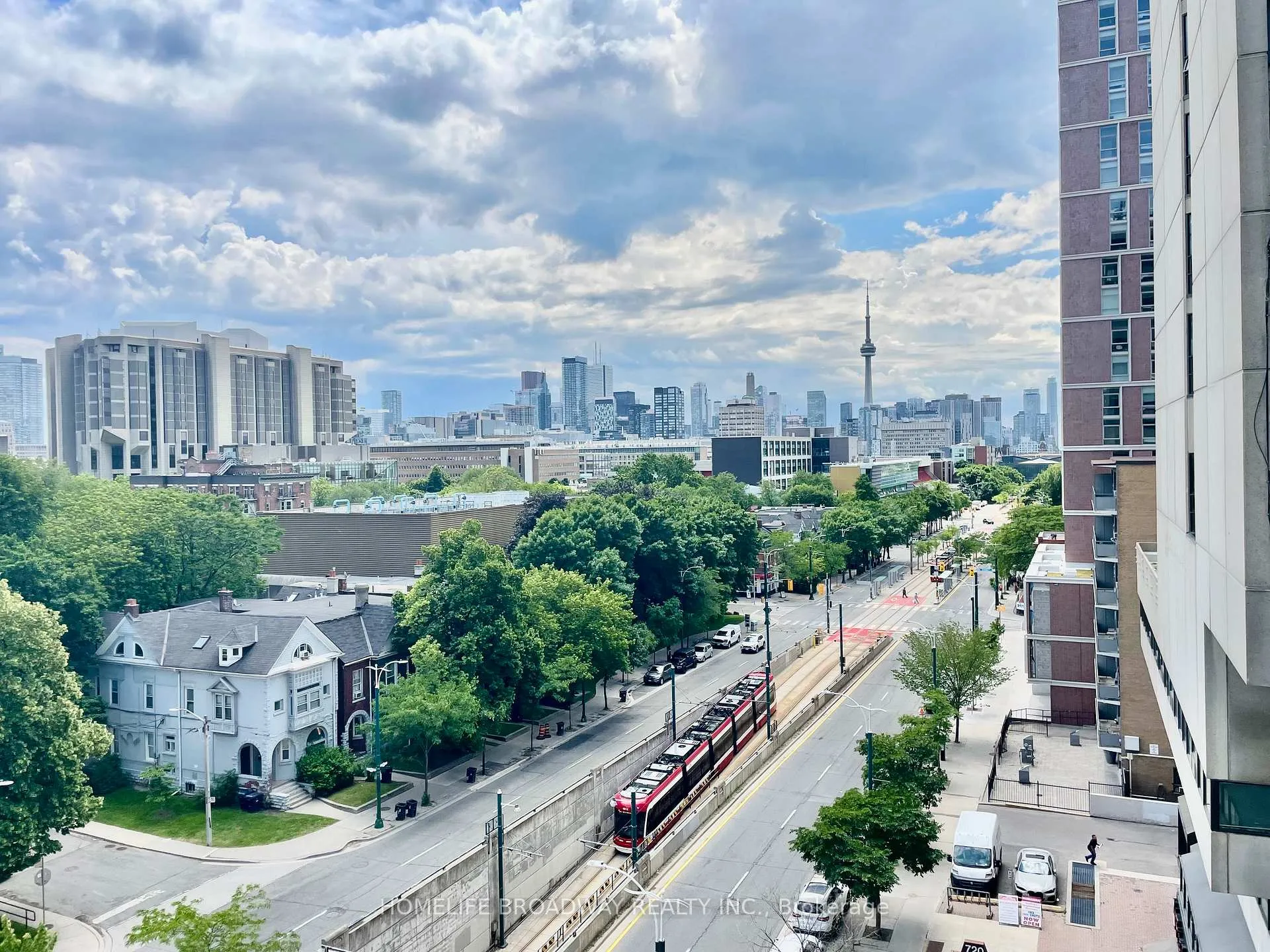 Photo 9 of Unit 715, 736 Spadina Avenue, Toronto, University — HOMEH