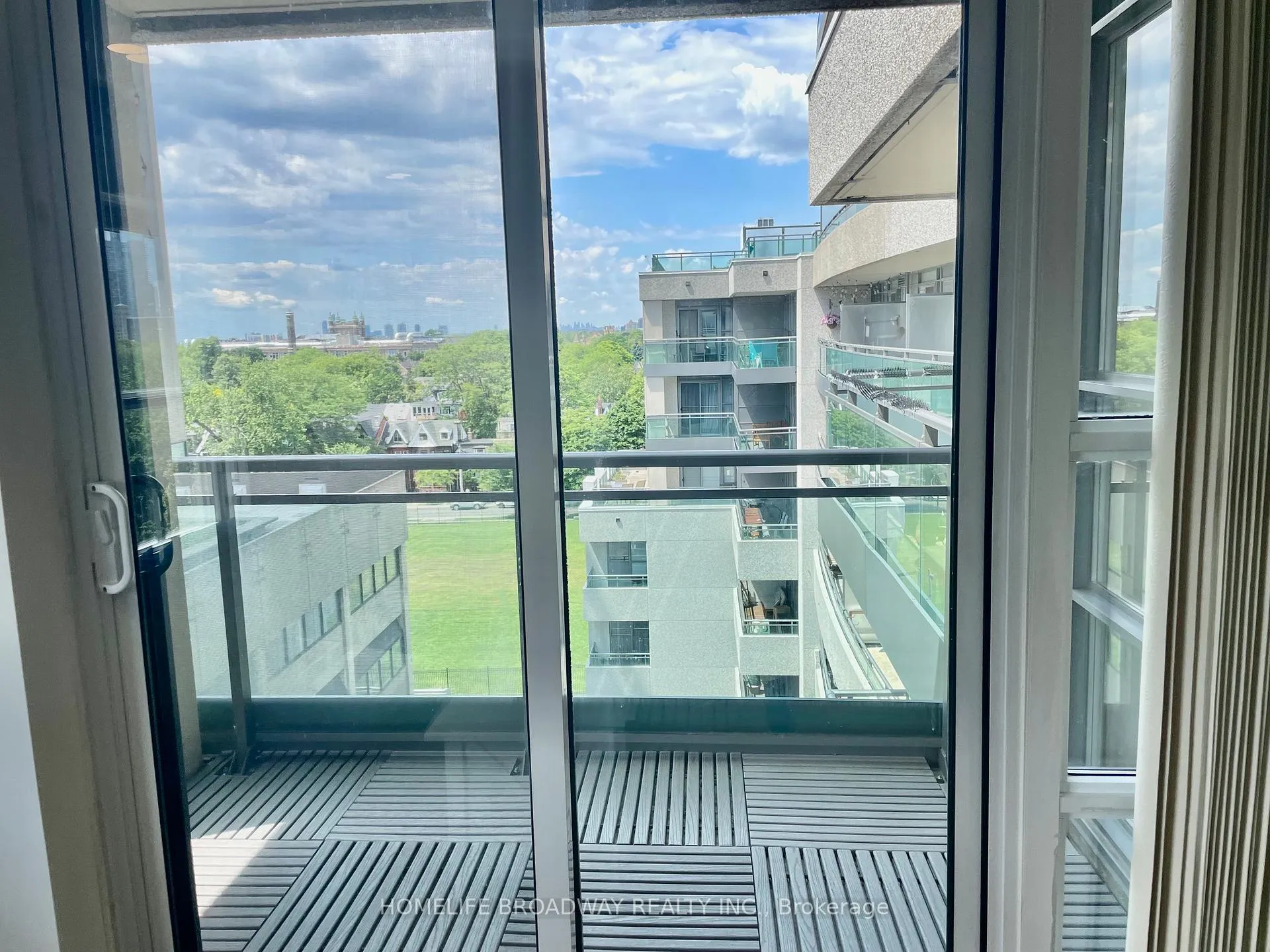 Photo 10 of Unit 715, 736 Spadina Avenue, Toronto, University — HOMEH