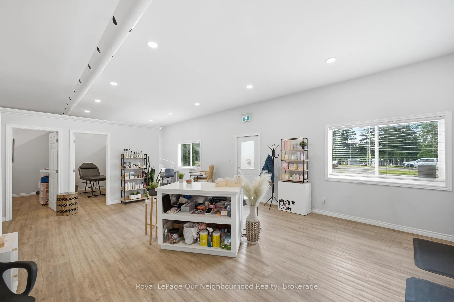 Photo 24 of 107 Toronto Road, Port Hope — HOMEH