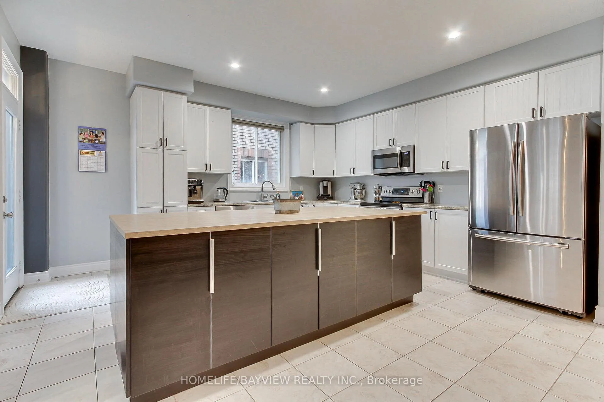 Photo 8 of 35 Booth Lane, Barrie, Painswick South — HOMEH
