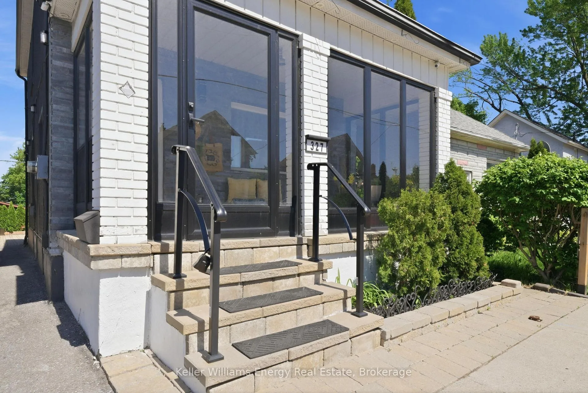 Photo 3 of 327 Albert Street, Oshawa, Central — HOMEH