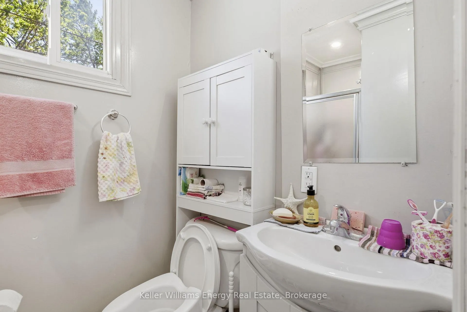 Photo 16 of 327 Albert Street, Oshawa, Central — HOMEH