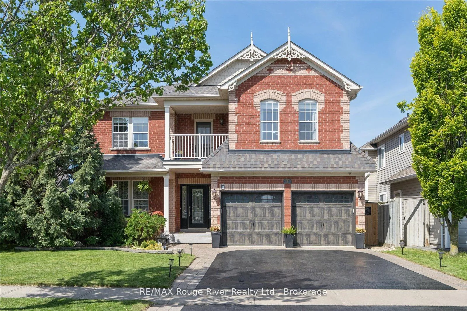 Photo 1 of 8 Briggs Crescent, Whitby, Brooklin — HOMEH