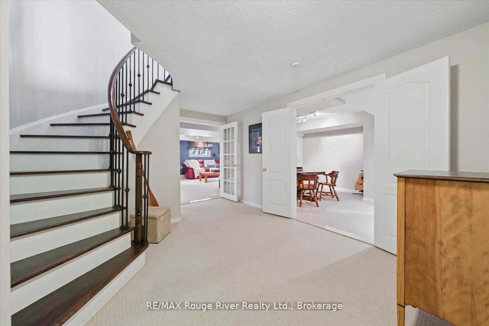 Photo 32 of 8 Briggs Crescent, Whitby, Brooklin — HOMEH