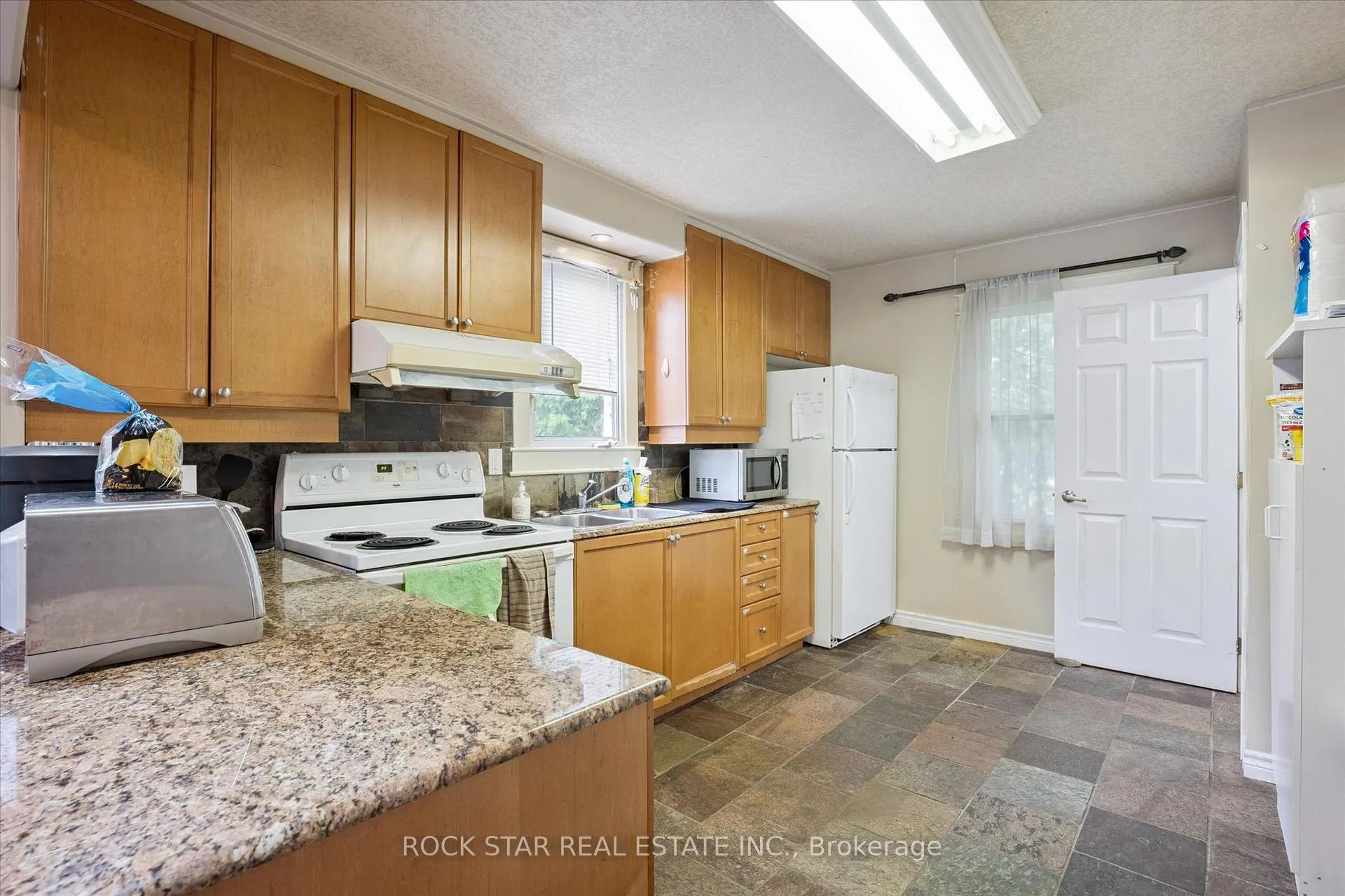 Photo 5 of 16 Beaucourt Place, Hamilton, Ainslie Wood — HOMEH