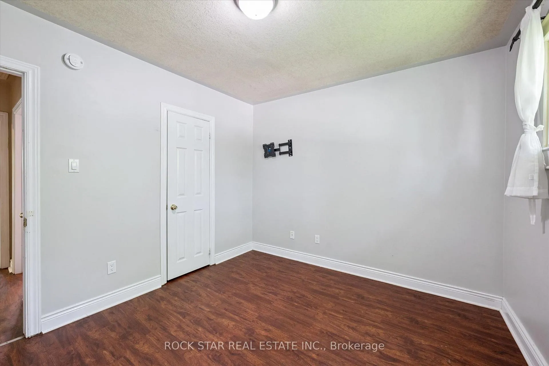 Photo 14 of 16 Beaucourt Place, Hamilton, Ainslie Wood — HOMEH