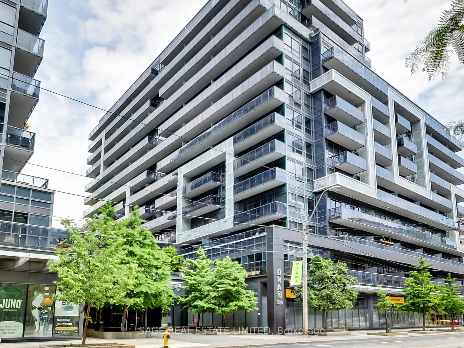 Front of Unit 1018, 1030 King Street W
