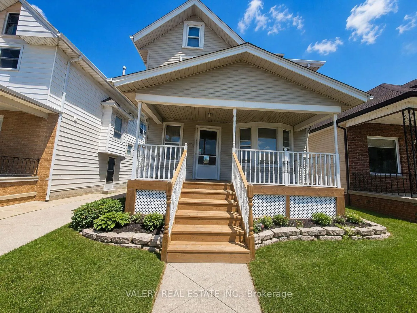 Photo 1 of 1058 Moy Ave, Windsor — HOMEH