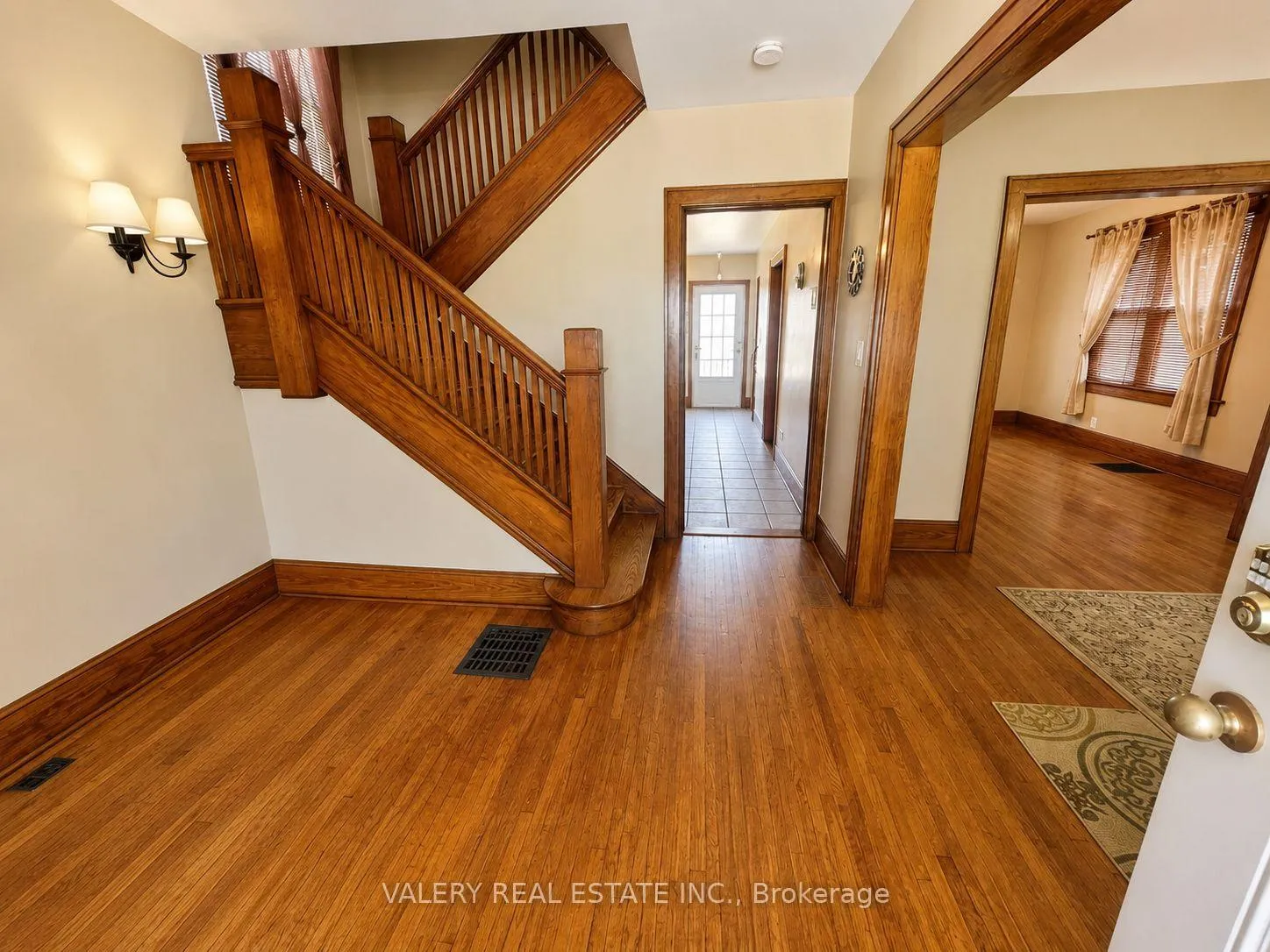 Photo 5 of 1058 Moy Ave, Windsor — HOMEH