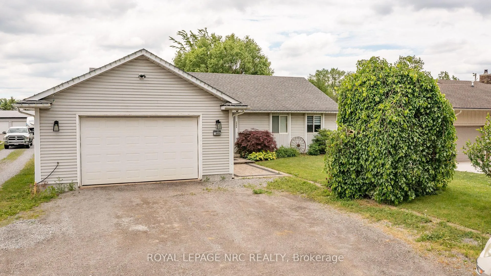 Front of 1444 Allanport Road