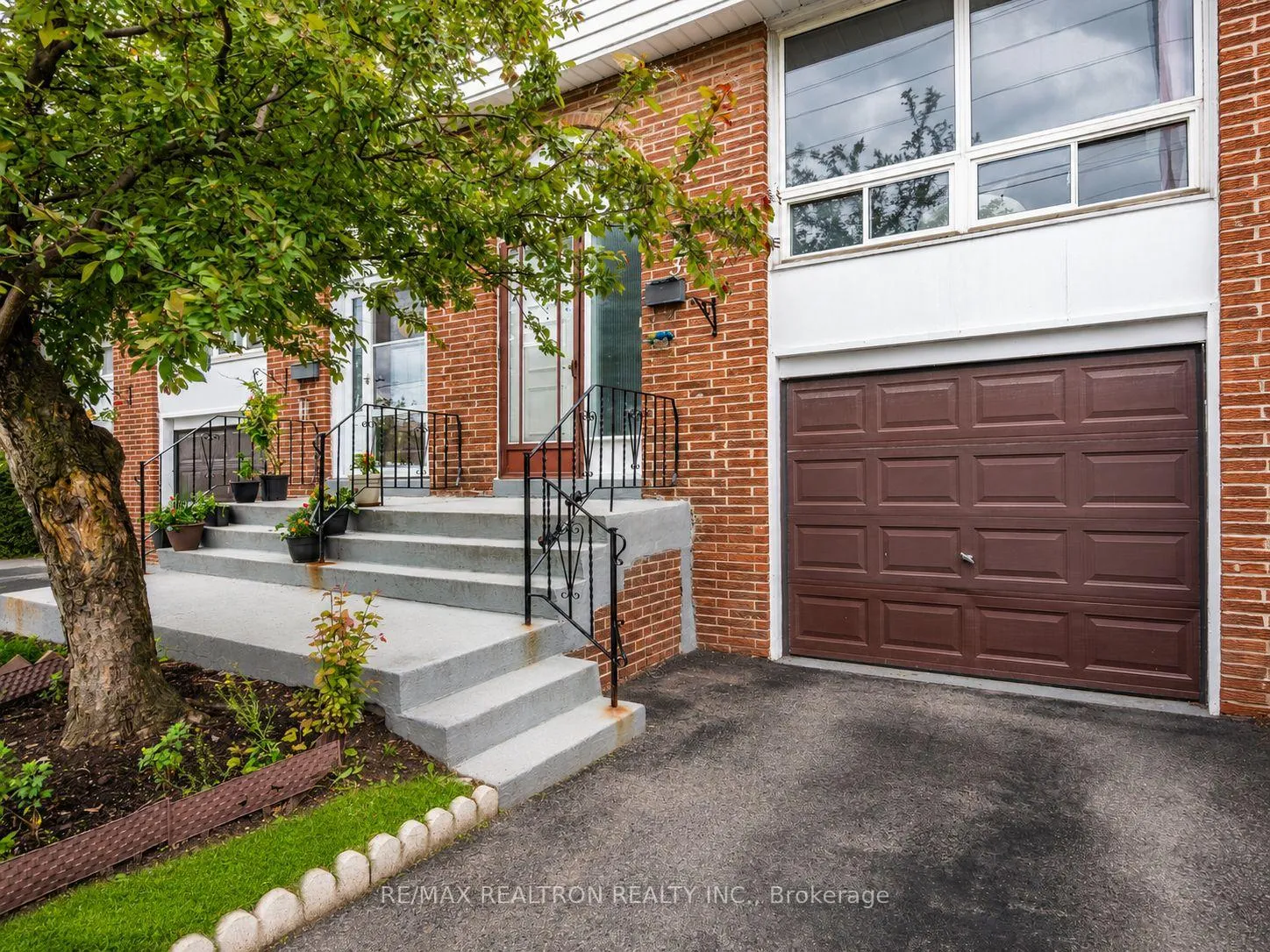 Photo 1 of Unit 37, 7500 Goreway Drive, Mississauga, Malton — HOMEH