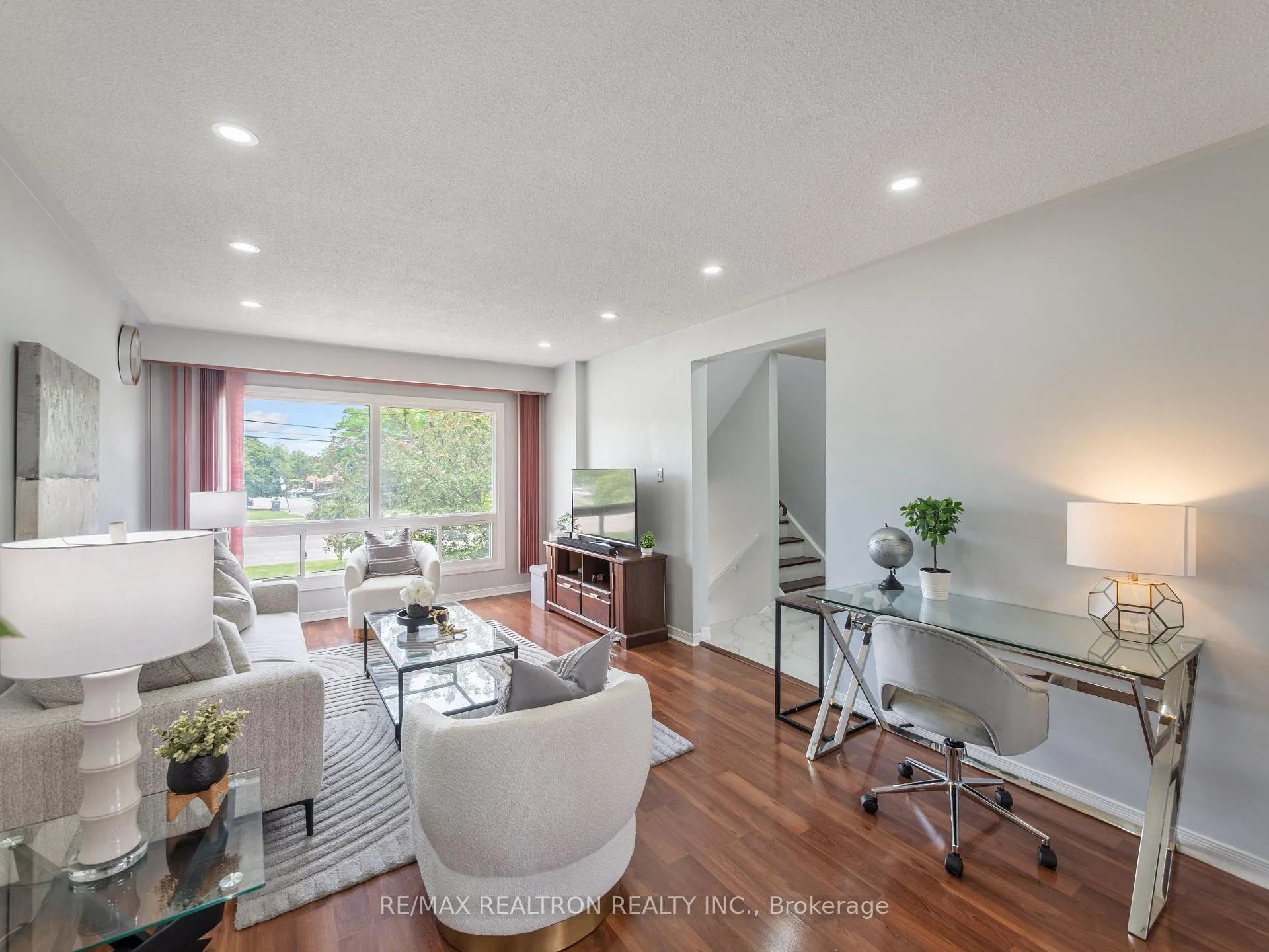 Photo 4 of Unit 37, 7500 Goreway Drive, Mississauga, Malton — HOMEH