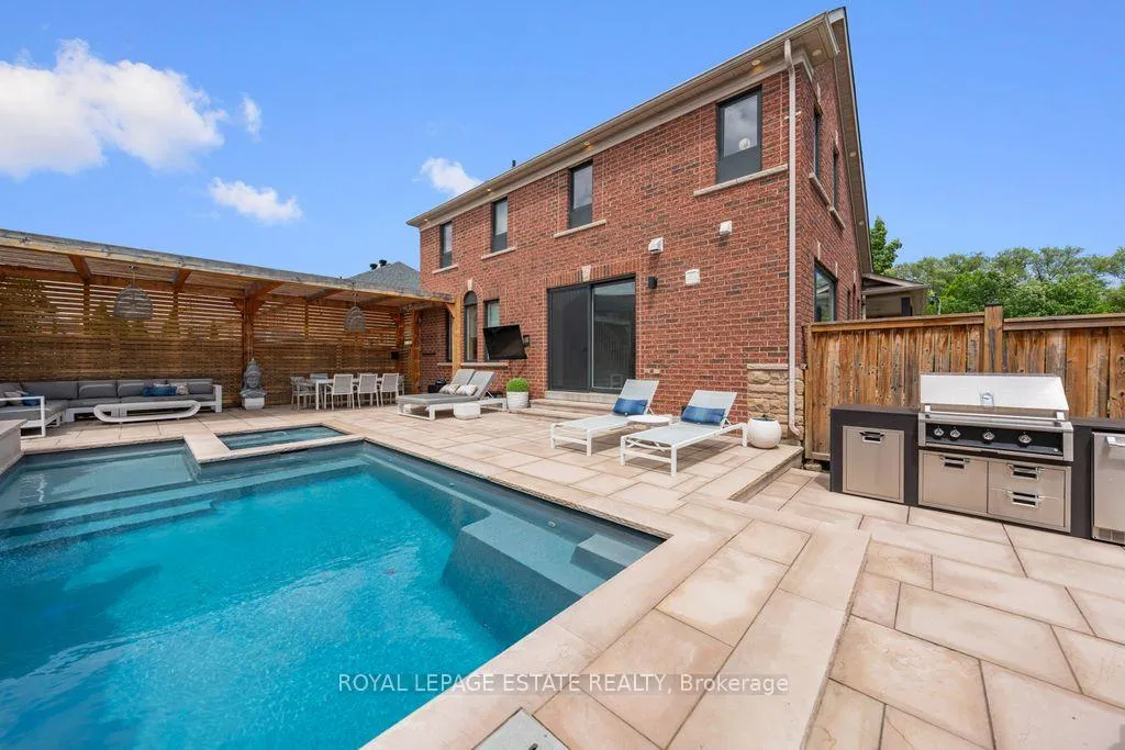 Photo 33 of 48 Haskell Avenue, Ajax, Northwest Ajax — HOMEH