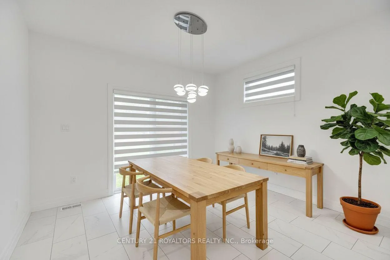 Photo 15 of 3013 Petty Road, London, South W — HOMEH