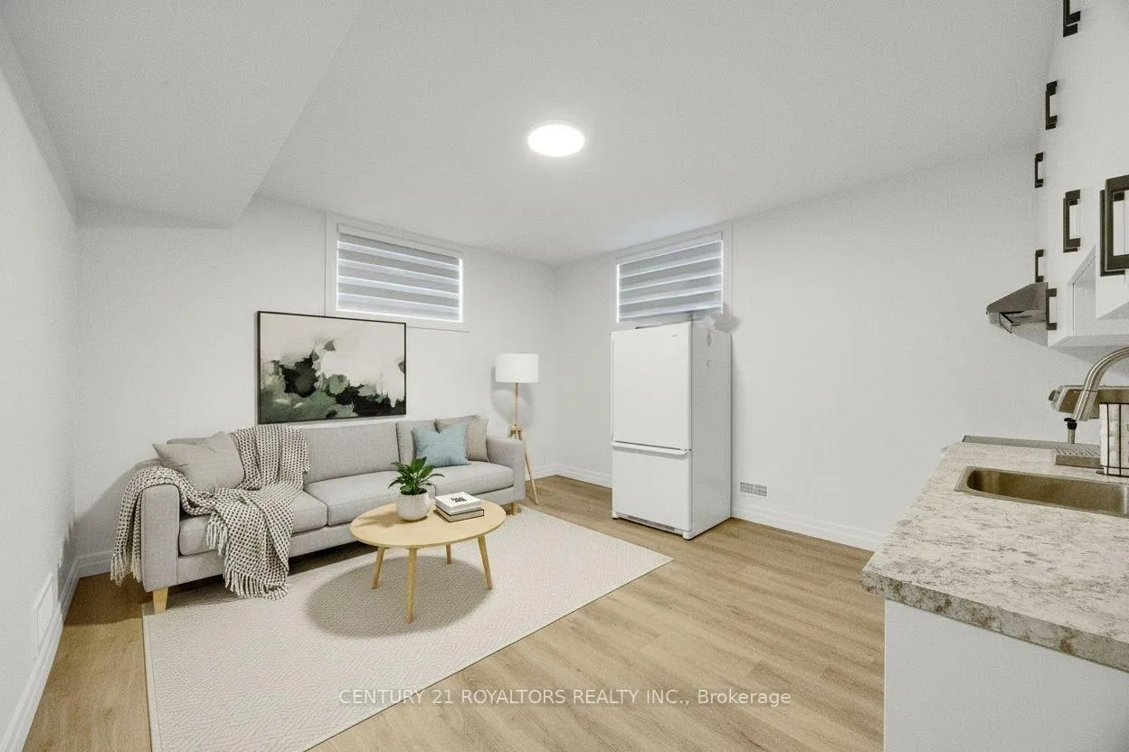 Photo 36 of 3013 Petty Road, London, South W — HOMEH