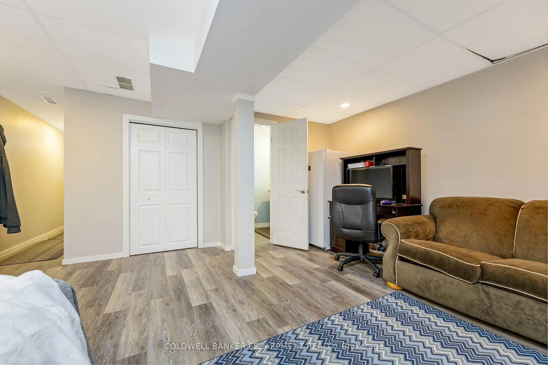 Photo 20 of 40 Danville Avenue, Halton Hills, Acton — HOMEH