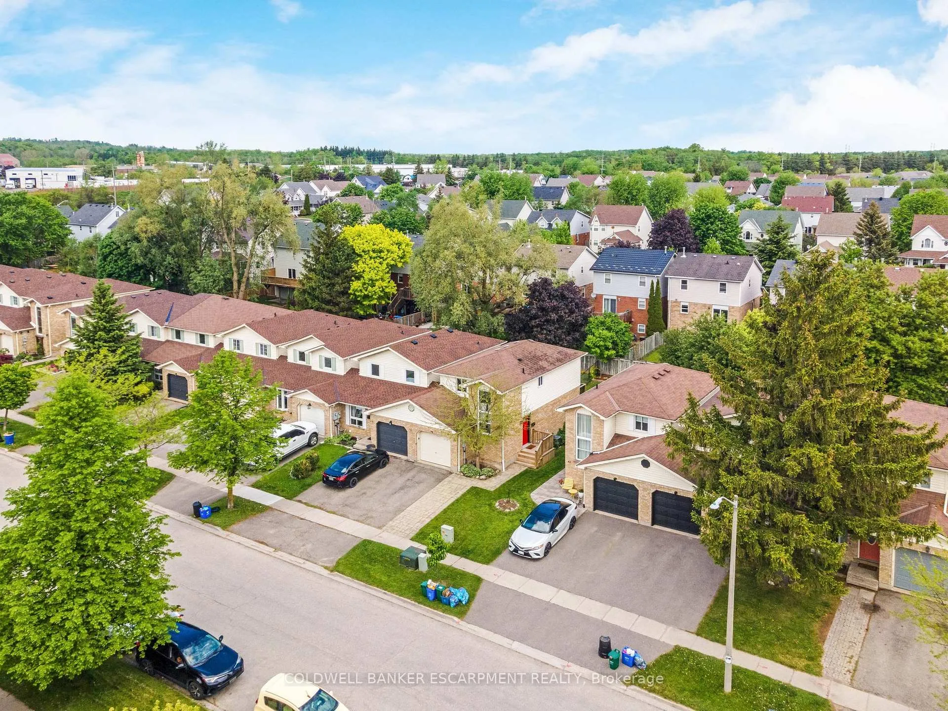 Photo 27 of 40 Danville Avenue, Halton Hills, Acton — HOMEH