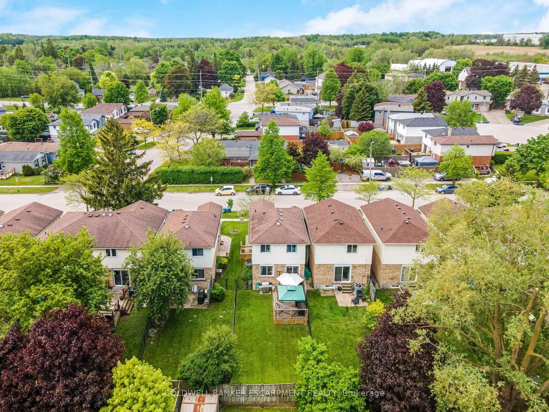 Photo 28 of 40 Danville Avenue, Halton Hills, Acton — HOMEH