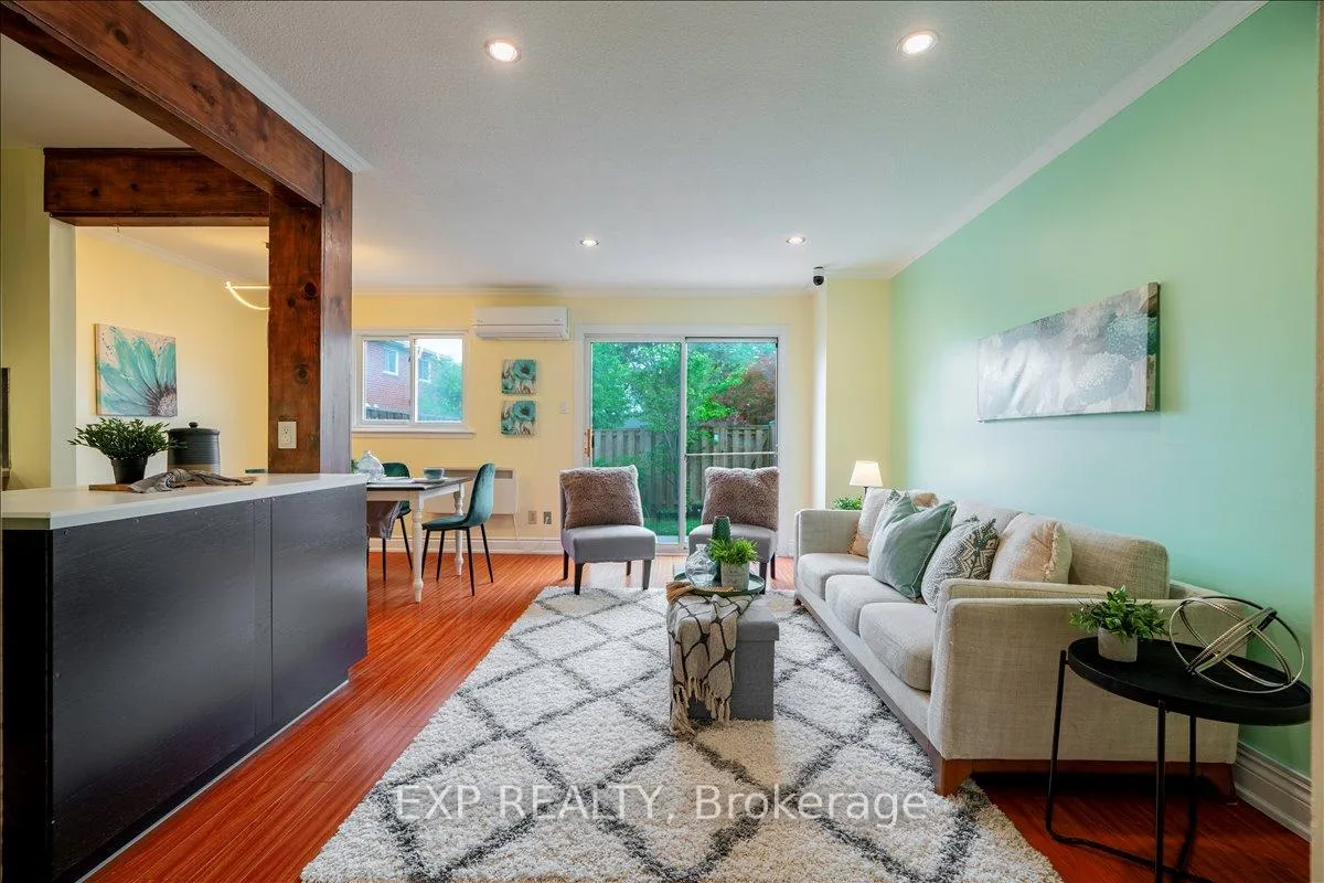 Photo 9 of 25 Harper Way, Markham, Aileen-Willowbrook — HOMEH