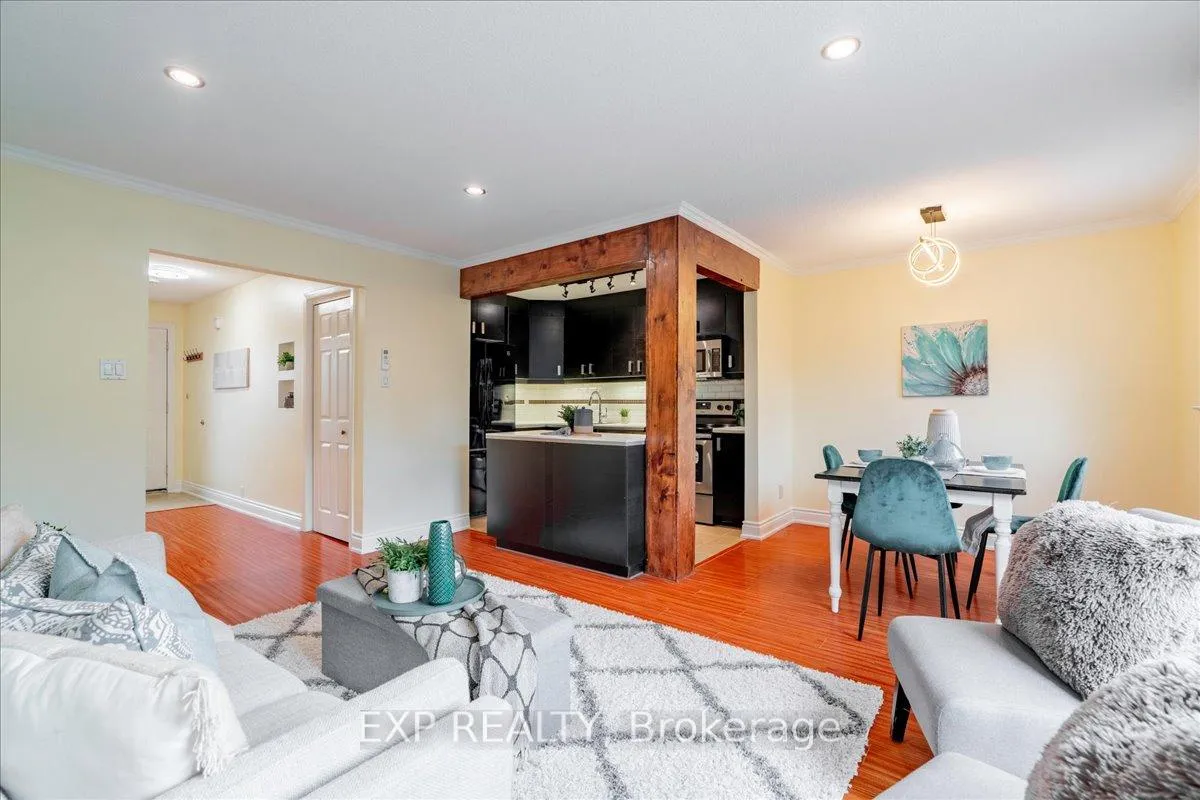 Photo 13 of 25 Harper Way, Markham, Aileen-Willowbrook — HOMEH