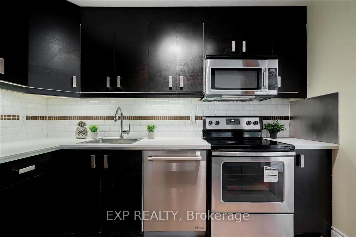 Photo 17 of 25 Harper Way, Markham, Aileen-Willowbrook — HOMEH