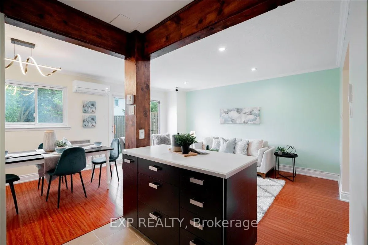 Photo 19 of 25 Harper Way, Markham, Aileen-Willowbrook — HOMEH