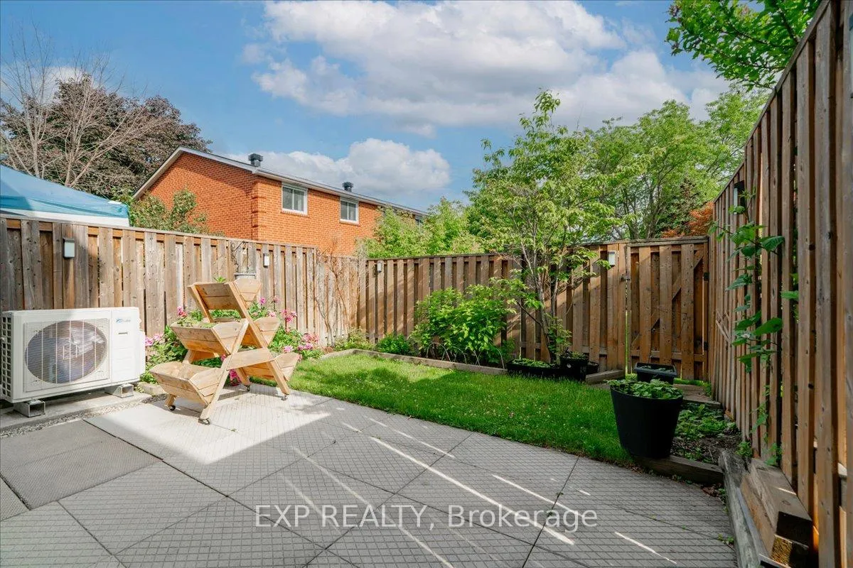 Photo 46 of 25 Harper Way, Markham, Aileen-Willowbrook — HOMEH
