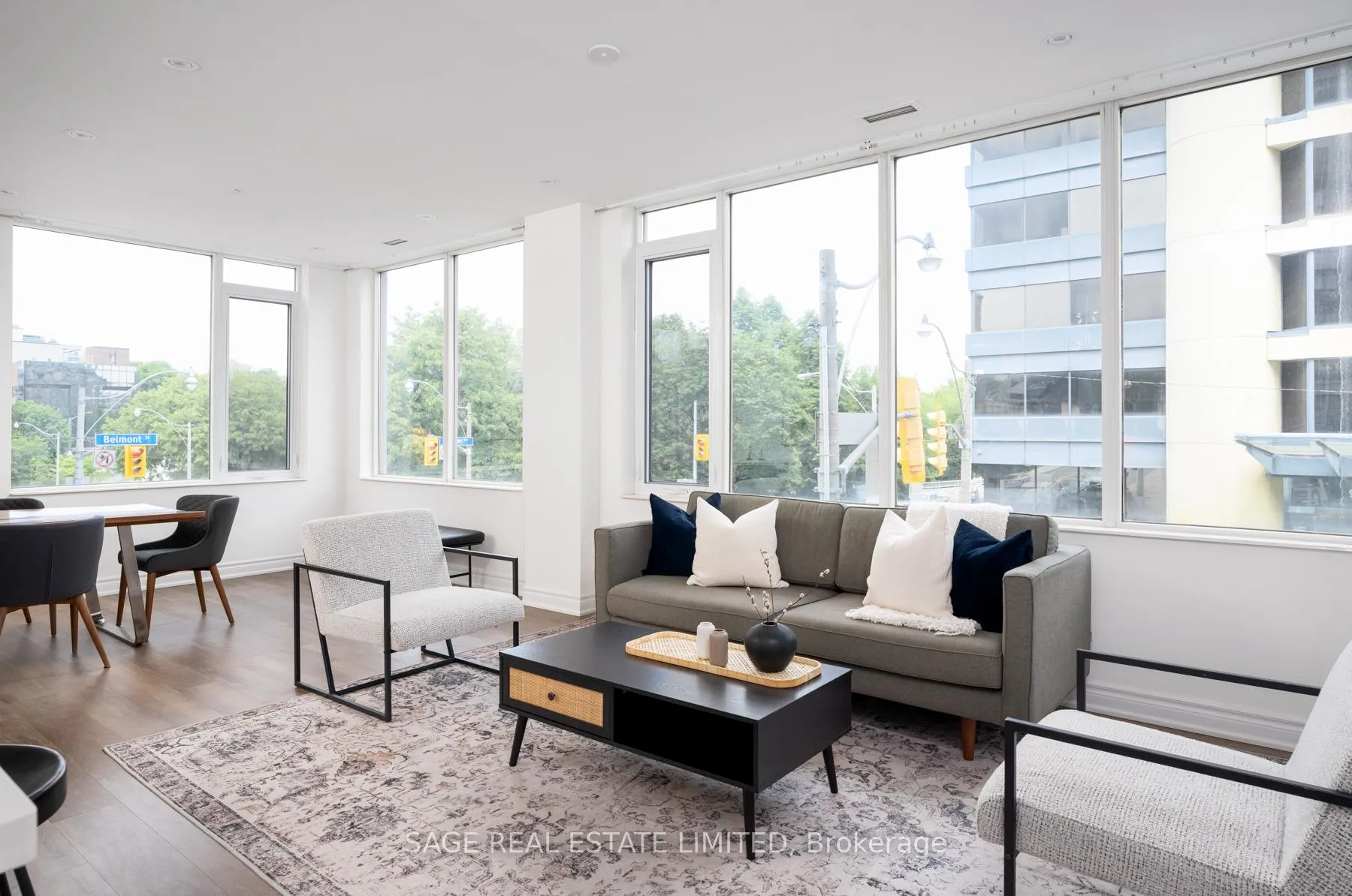 Photo 6 of Unit 205, 980 Yonge Street, Toronto, The Annex — HOMEH