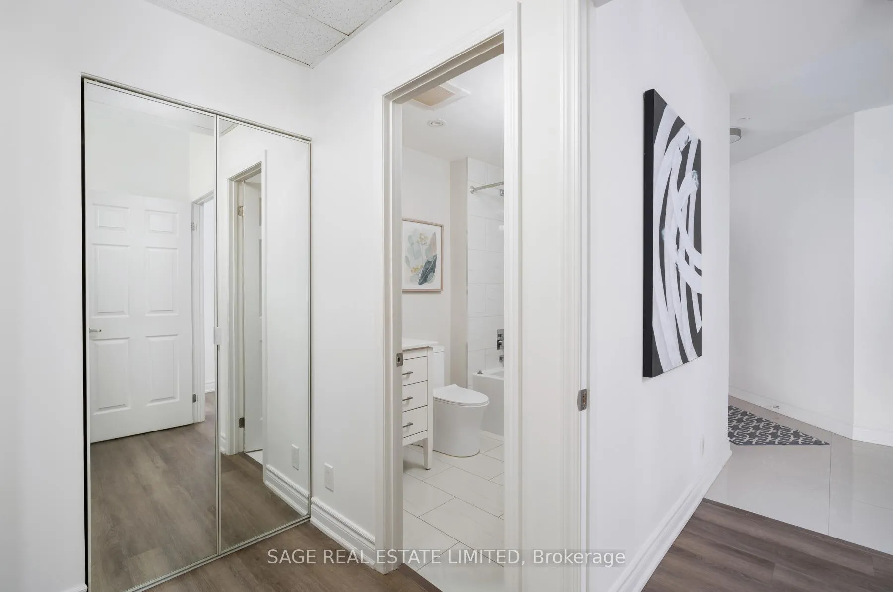 Photo 19 of Unit 205, 980 Yonge Street, Toronto, The Annex — HOMEH
