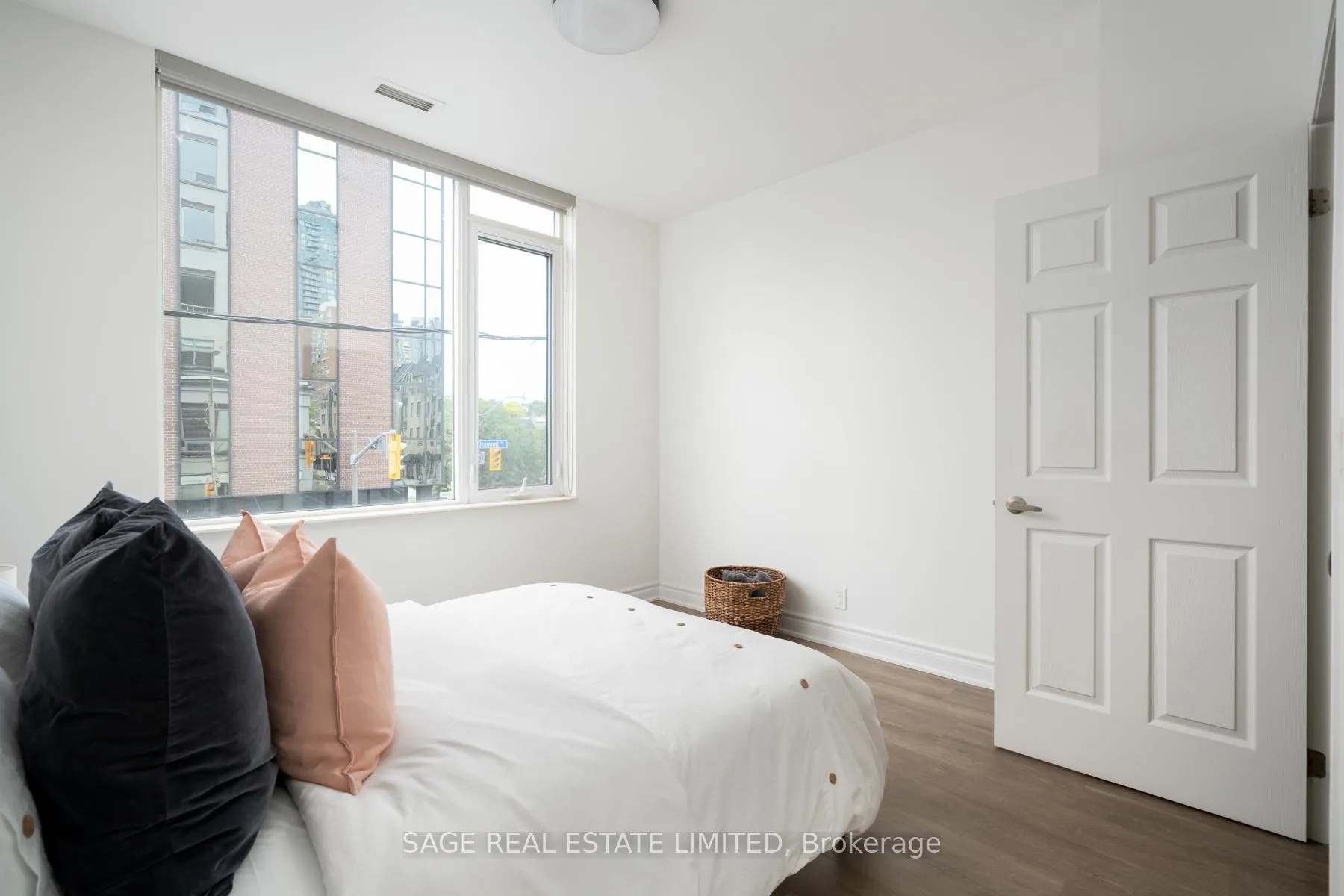 Photo 23 of Unit 205, 980 Yonge Street, Toronto, The Annex — HOMEH