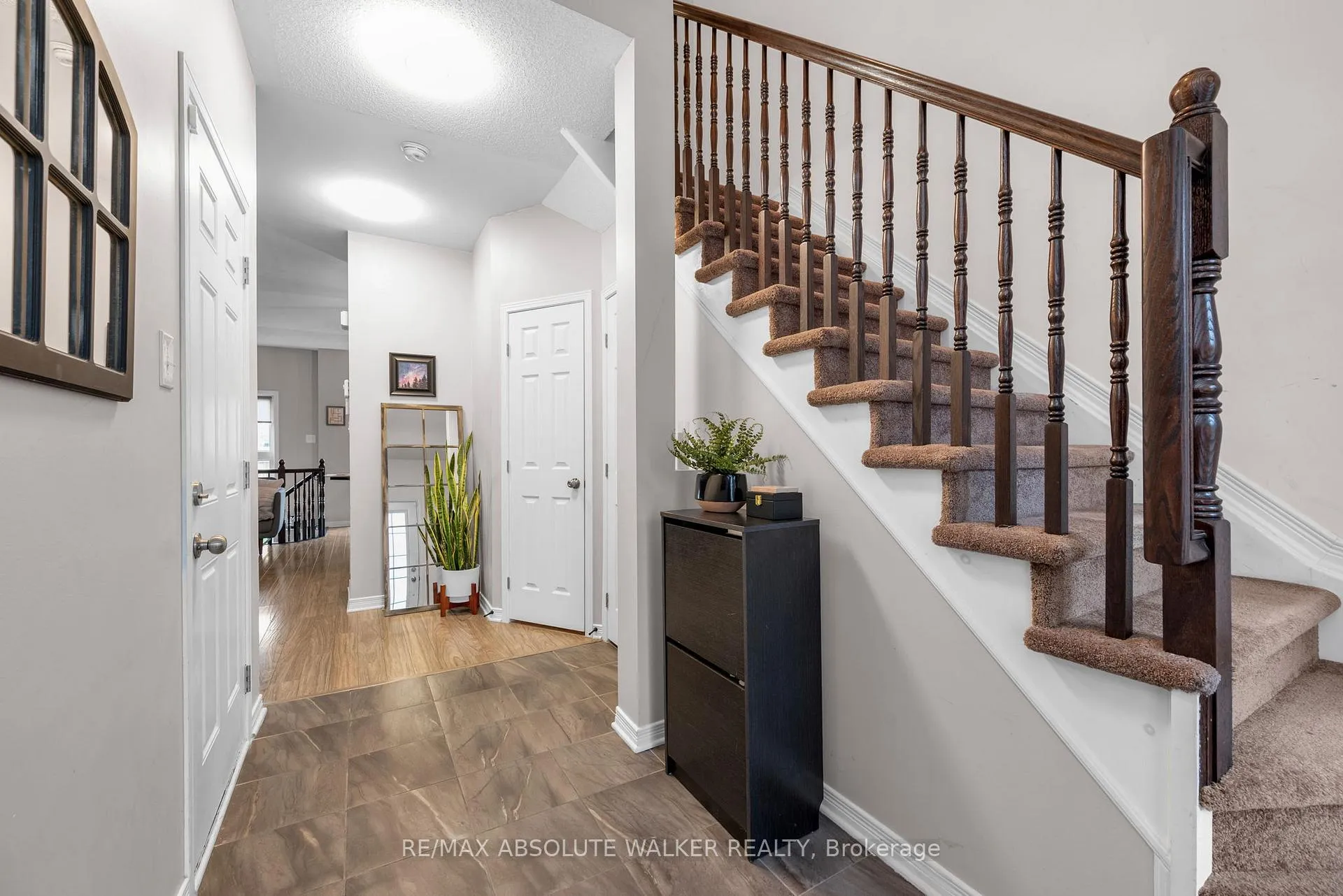 Photo 4 of 33 Dundalk Private, Ottawa, Barrhaven - Stonebridge — HOMEH
