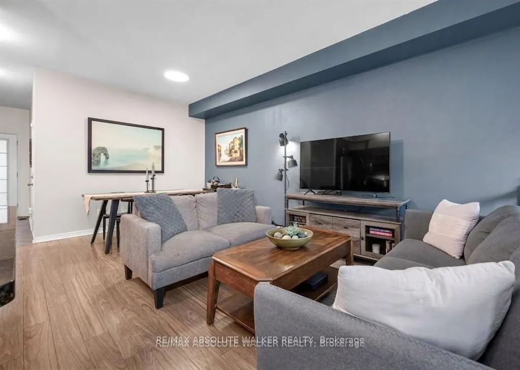 Photo 8 of 33 Dundalk Private, Ottawa, Barrhaven - Stonebridge — HOMEH