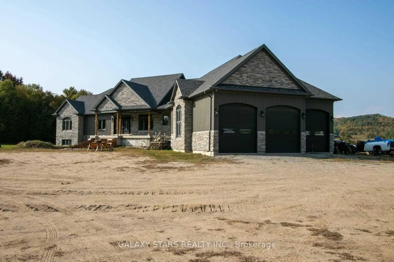 Photo 4 of 4566 Ganaraska Road, Clarington, Rural Clarington — HOMEH