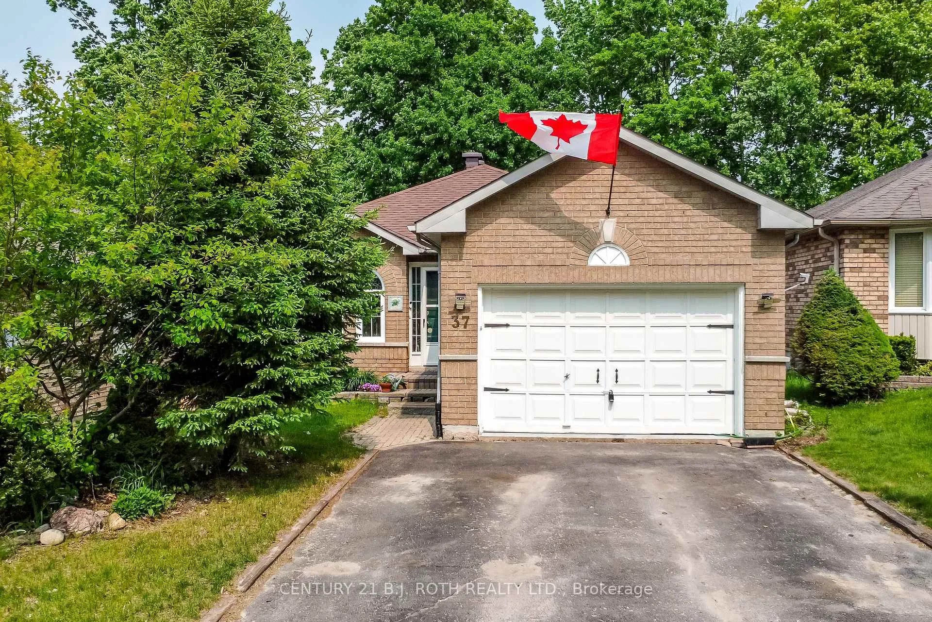 Photo 1 of 37 Nicholson Drive, Barrie, Ardagh — HOMEH