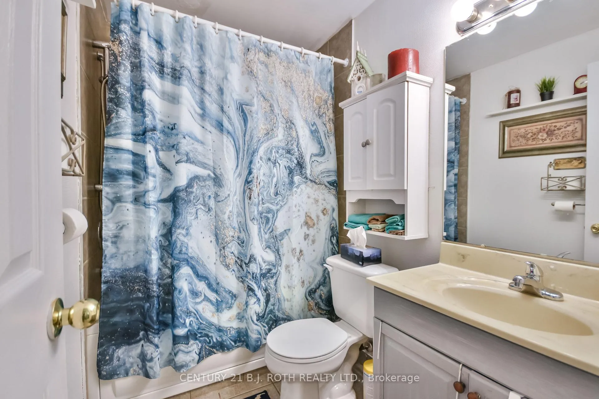 Photo 28 of 37 Nicholson Drive, Barrie, Ardagh — HOMEH