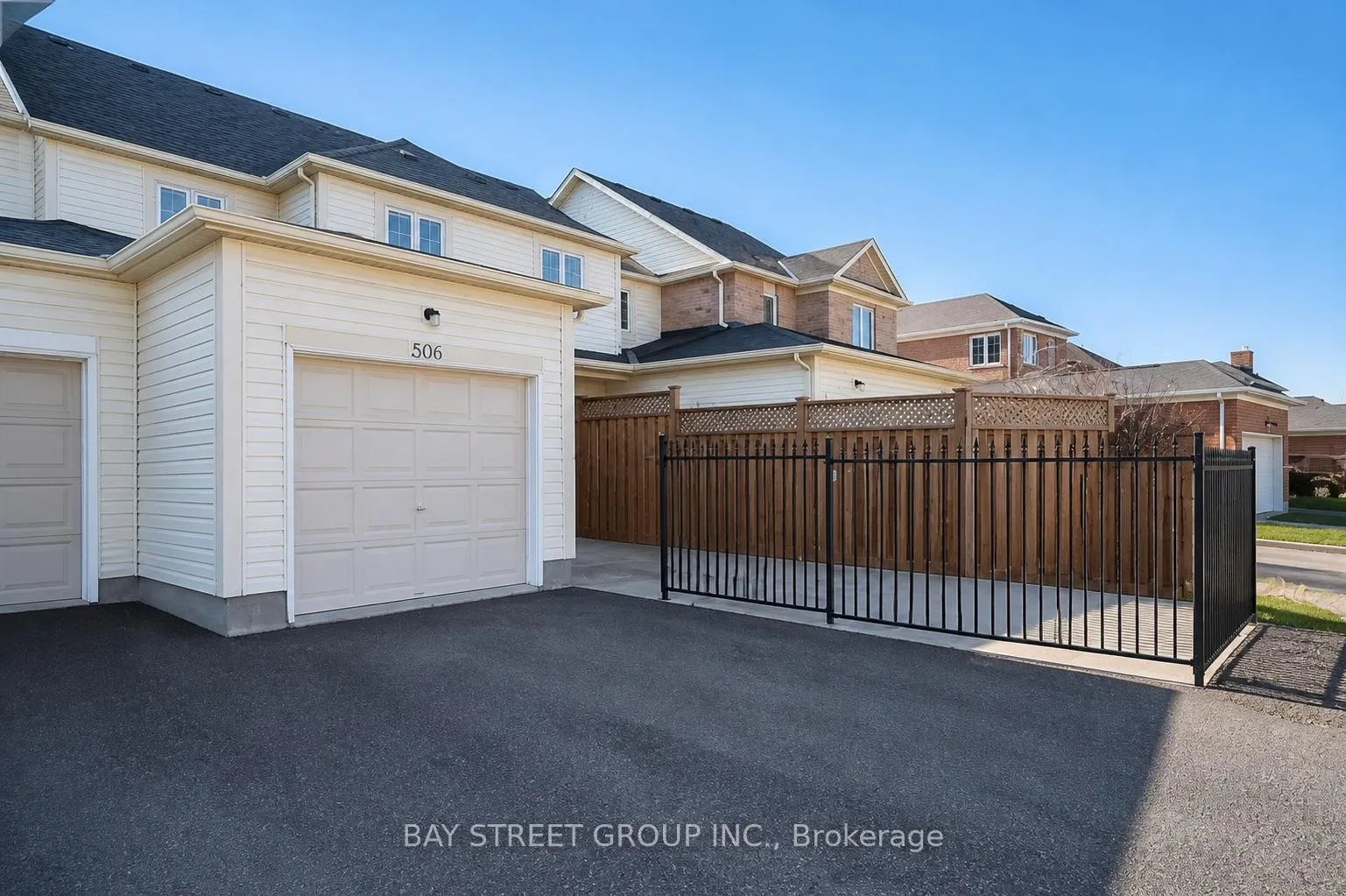 Photo 12 of 506 Bur Oak Avenue, Markham, Berczy — HOMEH