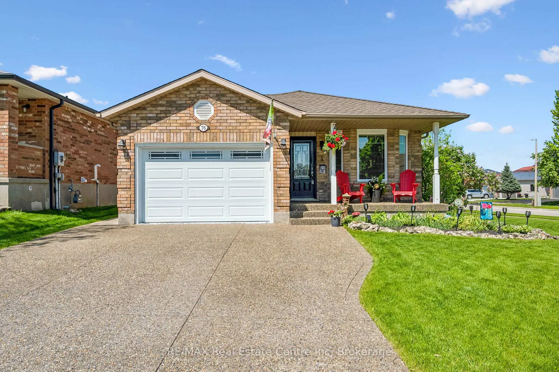 Photo 2 of 76 Abbeywood Crescent, Guelph, Willow West/Sugarbush/West Acres — HOMEH