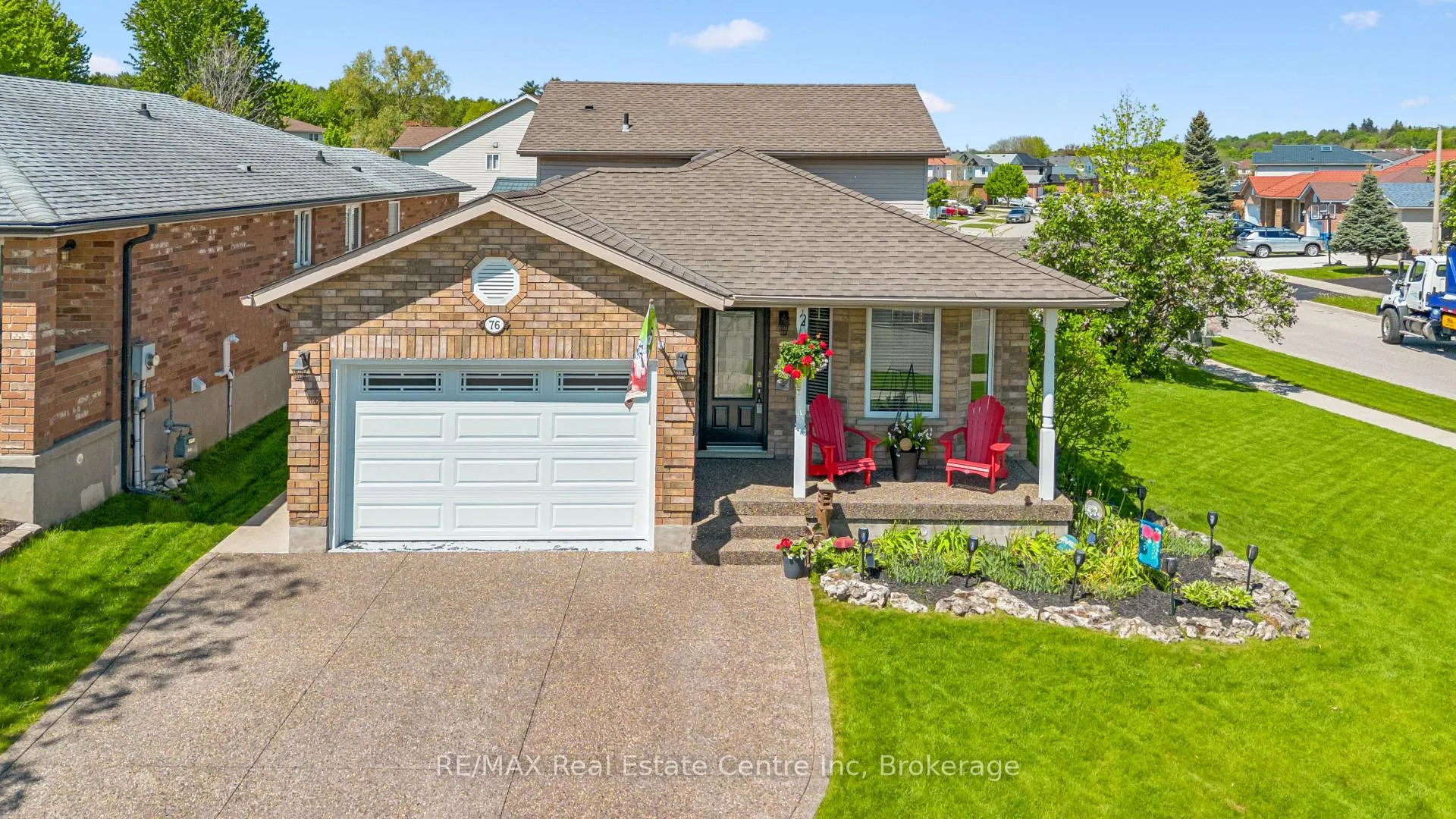 Photo 3 of 76 Abbeywood Crescent, Guelph, Willow West/Sugarbush/West Acres — HOMEH