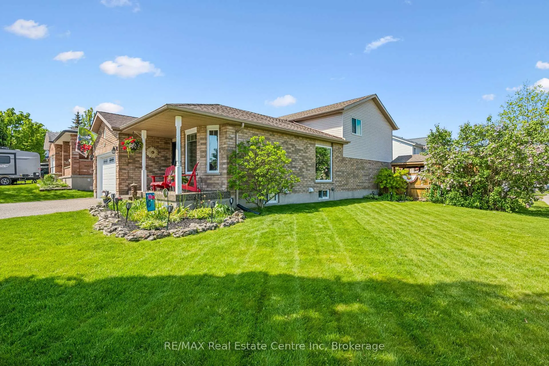Photo 6 of 76 Abbeywood Crescent, Guelph, Willow West/Sugarbush/West Acres — HOMEH