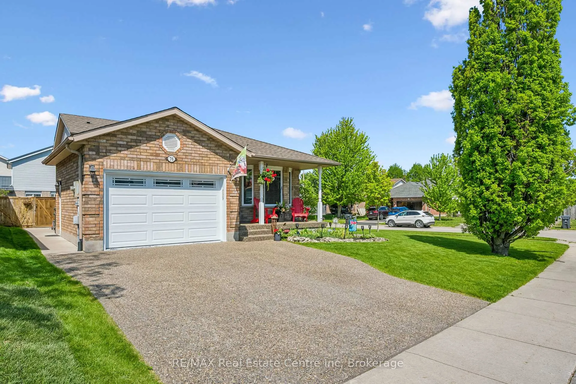 Photo 8 of 76 Abbeywood Crescent, Guelph, Willow West/Sugarbush/West Acres — HOMEH