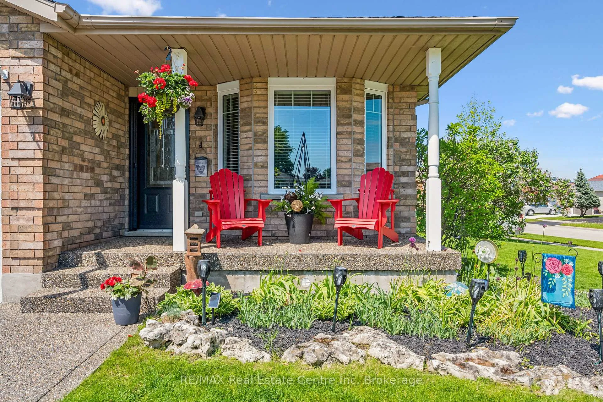 Photo 9 of 76 Abbeywood Crescent, Guelph, Willow West/Sugarbush/West Acres — HOMEH