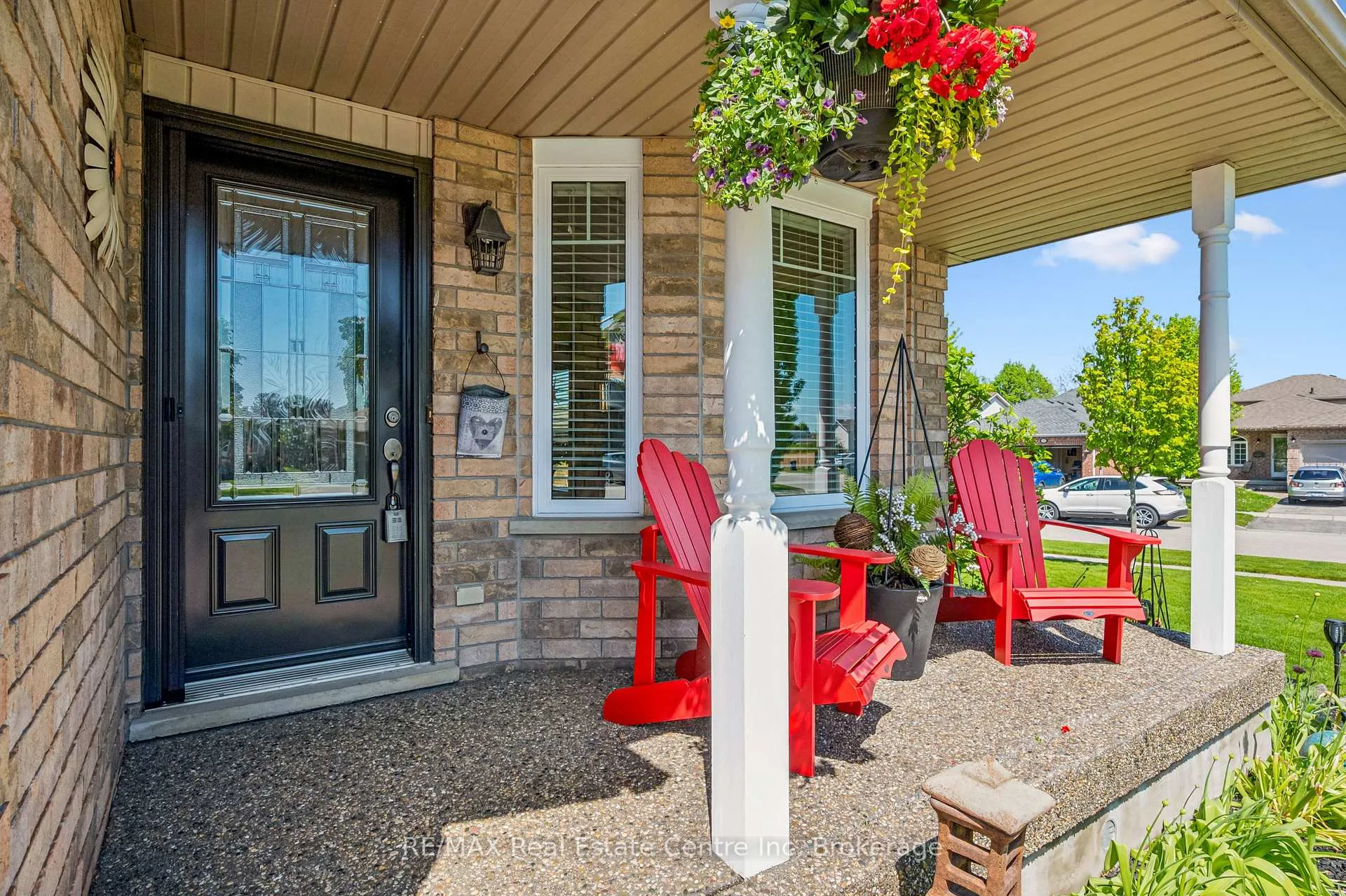 Photo 10 of 76 Abbeywood Crescent, Guelph, Willow West/Sugarbush/West Acres — HOMEH