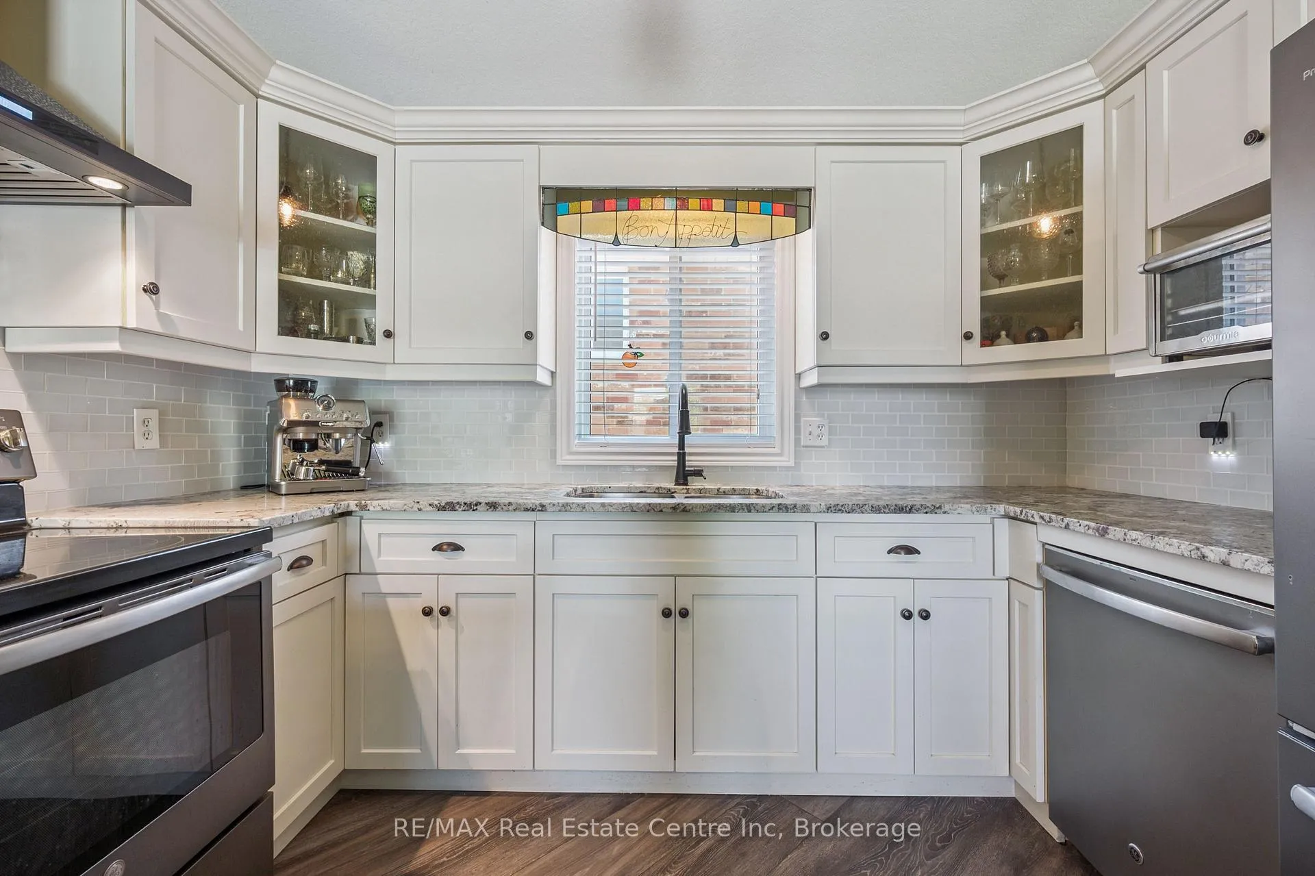 Photo 21 of 76 Abbeywood Crescent, Guelph, Willow West/Sugarbush/West Acres — HOMEH