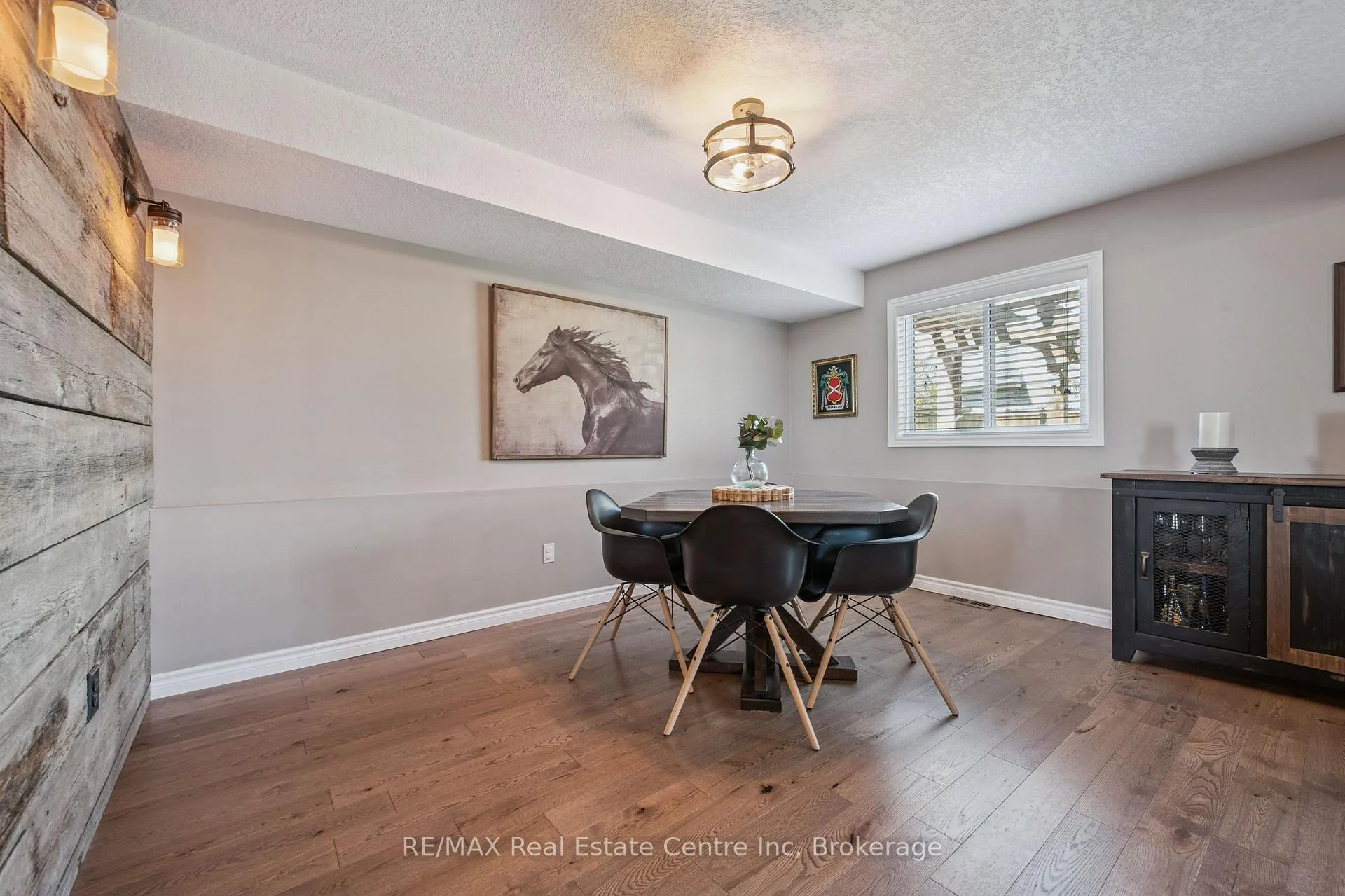 Photo 28 of 76 Abbeywood Crescent, Guelph, Willow West/Sugarbush/West Acres — HOMEH