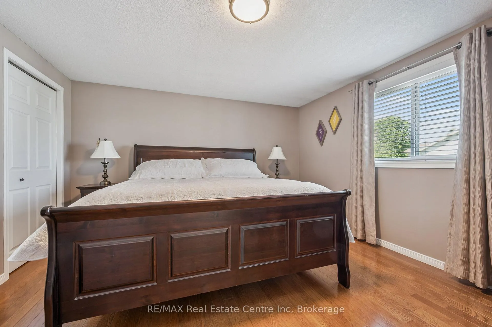 Photo 31 of 76 Abbeywood Crescent, Guelph, Willow West/Sugarbush/West Acres — HOMEH
