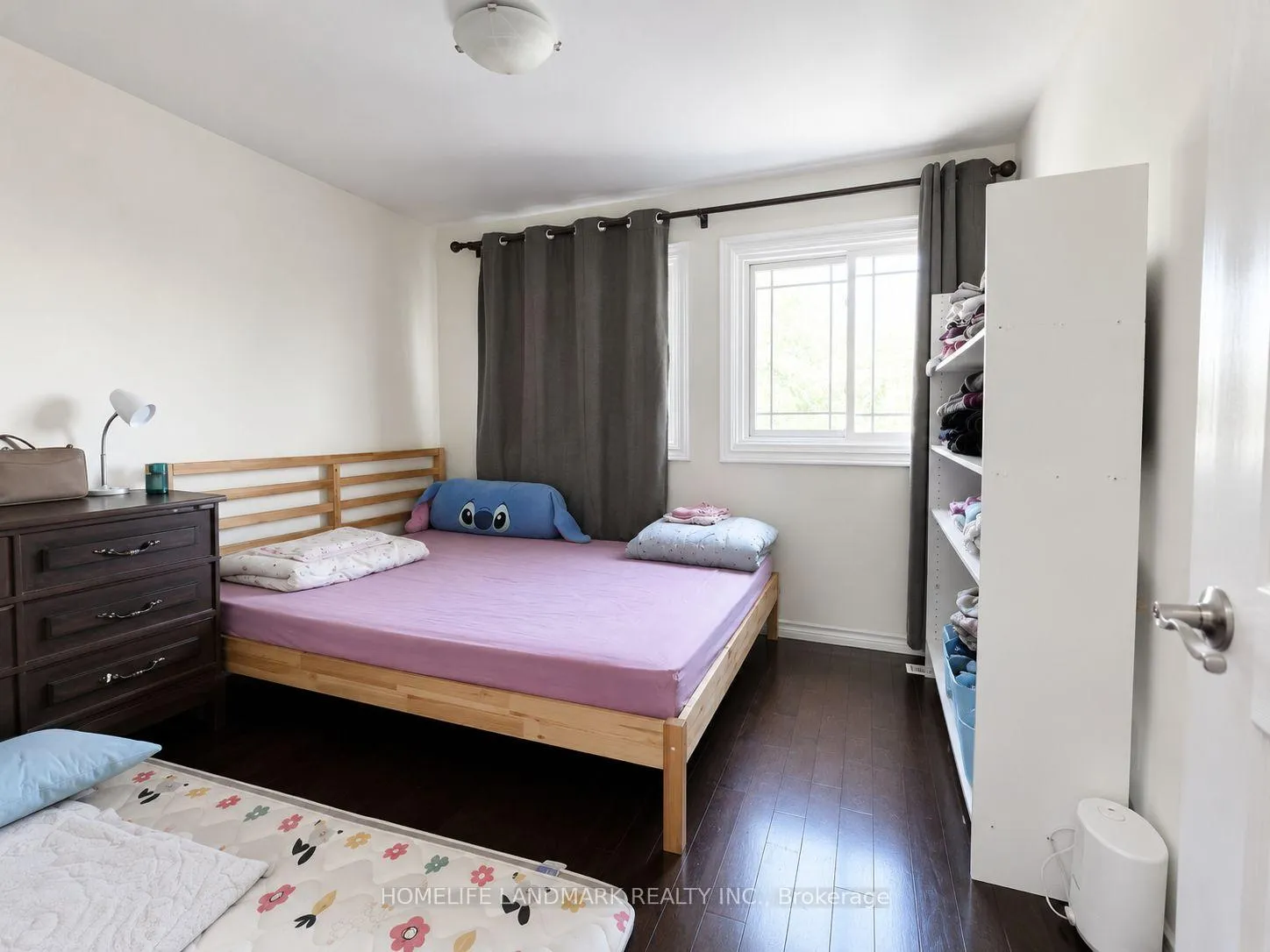 Photo 5 of 102 Chloe Crescent, Markham, Middlefield — HOMEH
