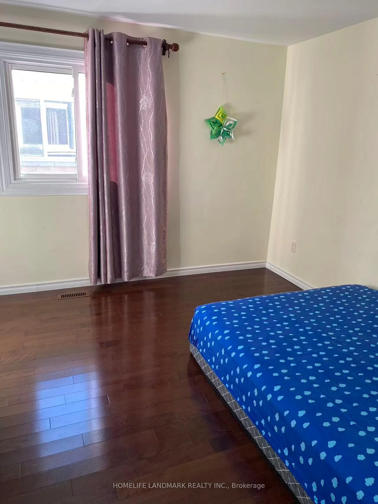 Photo 19 of 102 Chloe Crescent, Markham, Middlefield — HOMEH