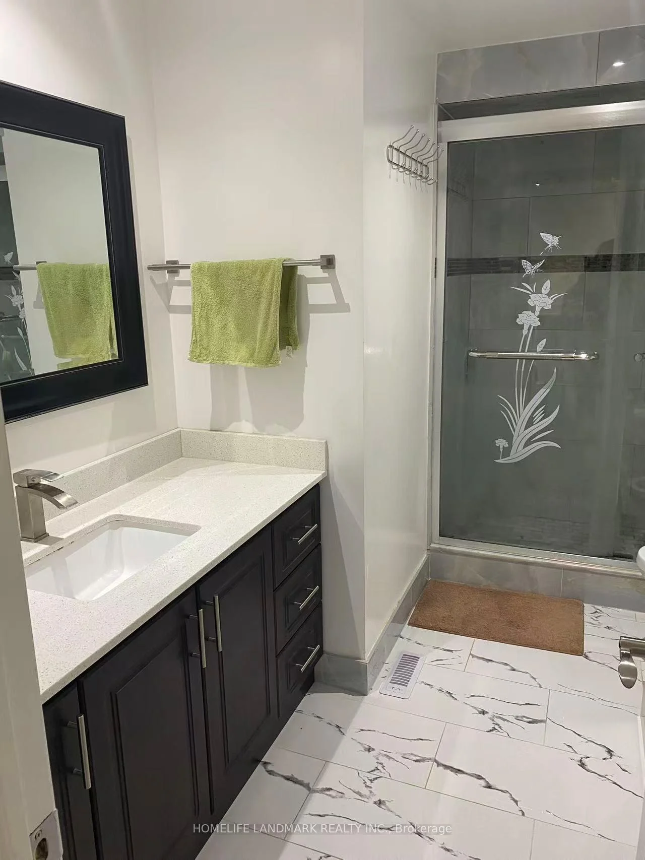 Photo 20 of 102 Chloe Crescent, Markham, Middlefield — HOMEH